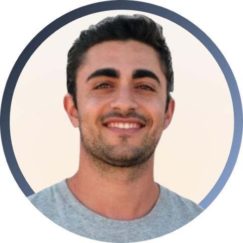 Yoan Yahemdi, formateur et fondateur de Tag Expert